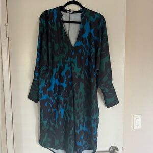 Elegant Blue and Green Long Sleeve V-Neck Dolman Sleeve Dress